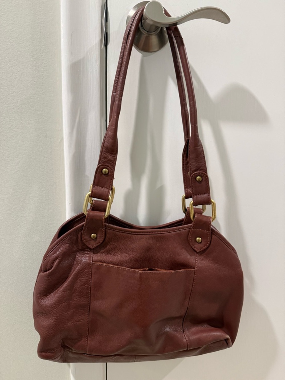 Great American Leather Works Women's Leather Shoulder Bag in chocolate Brown.